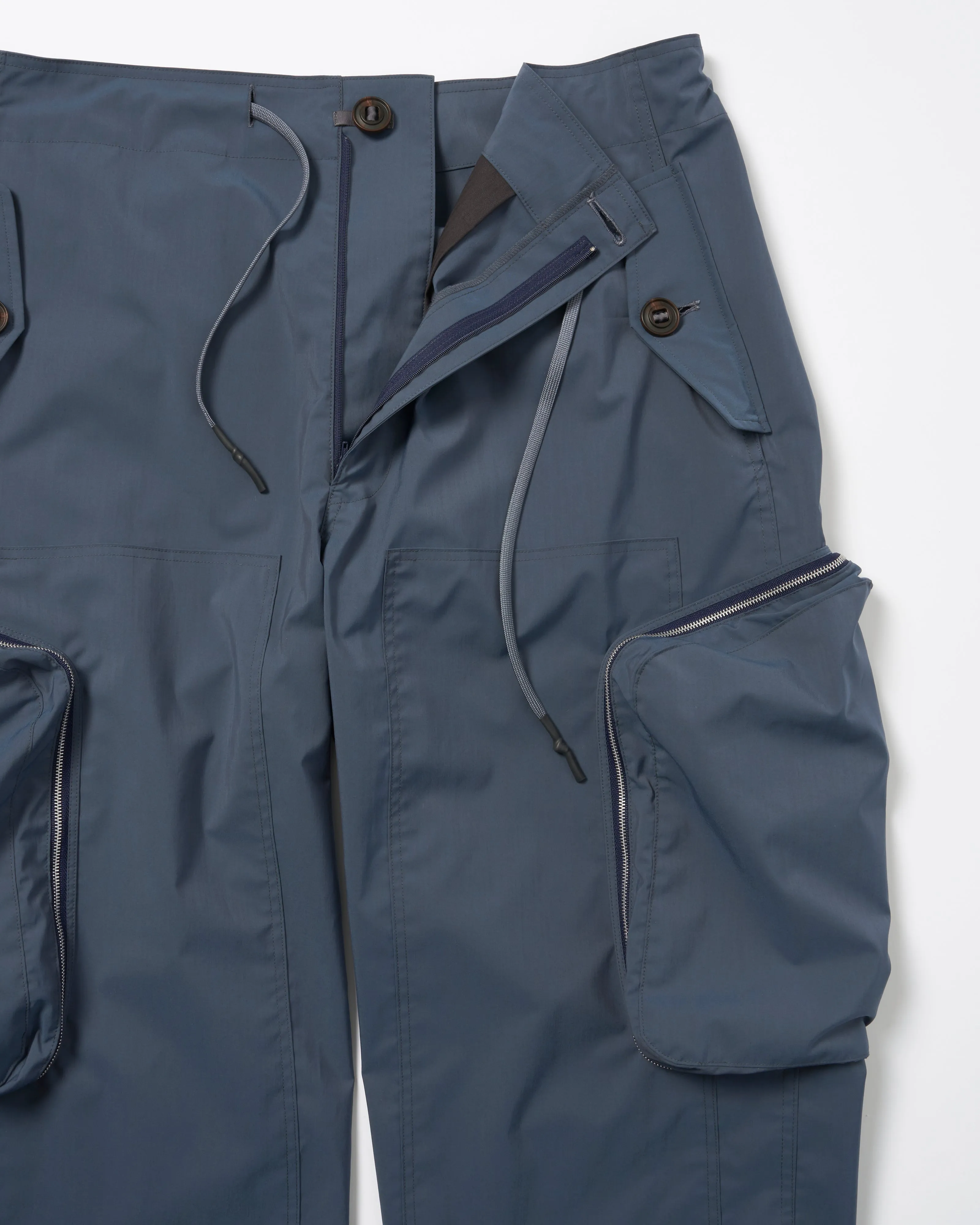 COVERED POCKET CROPPED CARGO PANTS .11【ASH BLUE】