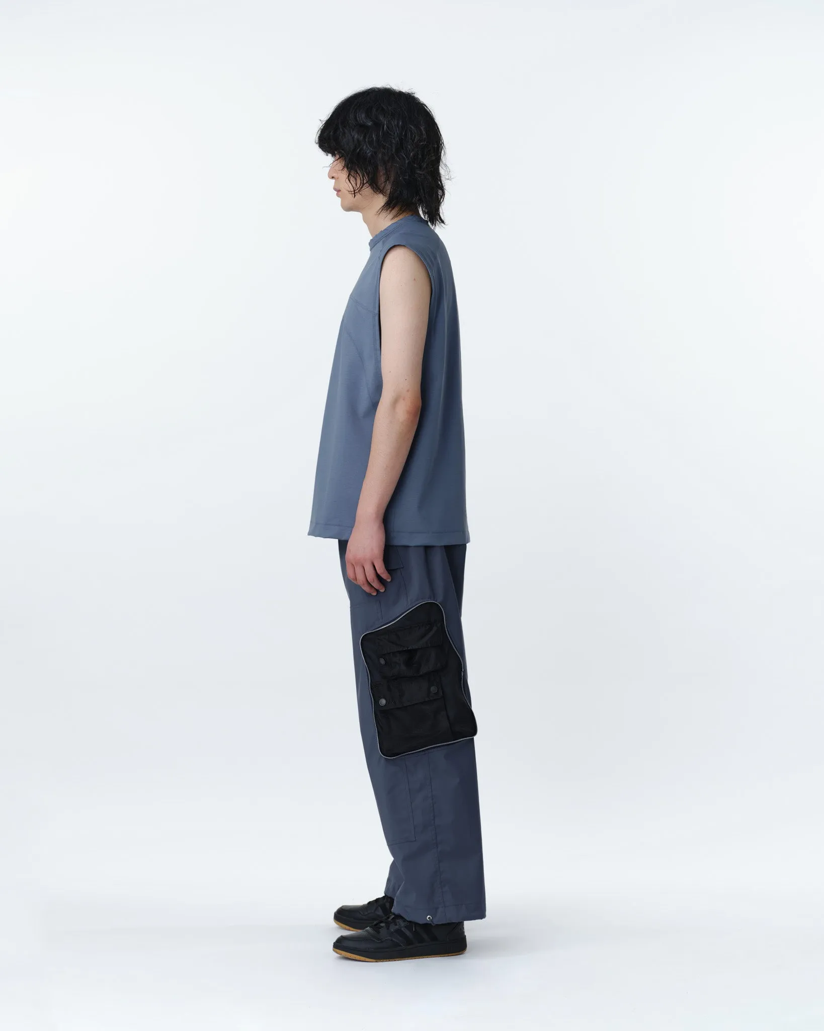 COVERED POCKET CROPPED CARGO PANTS .11【ASH BLUE】