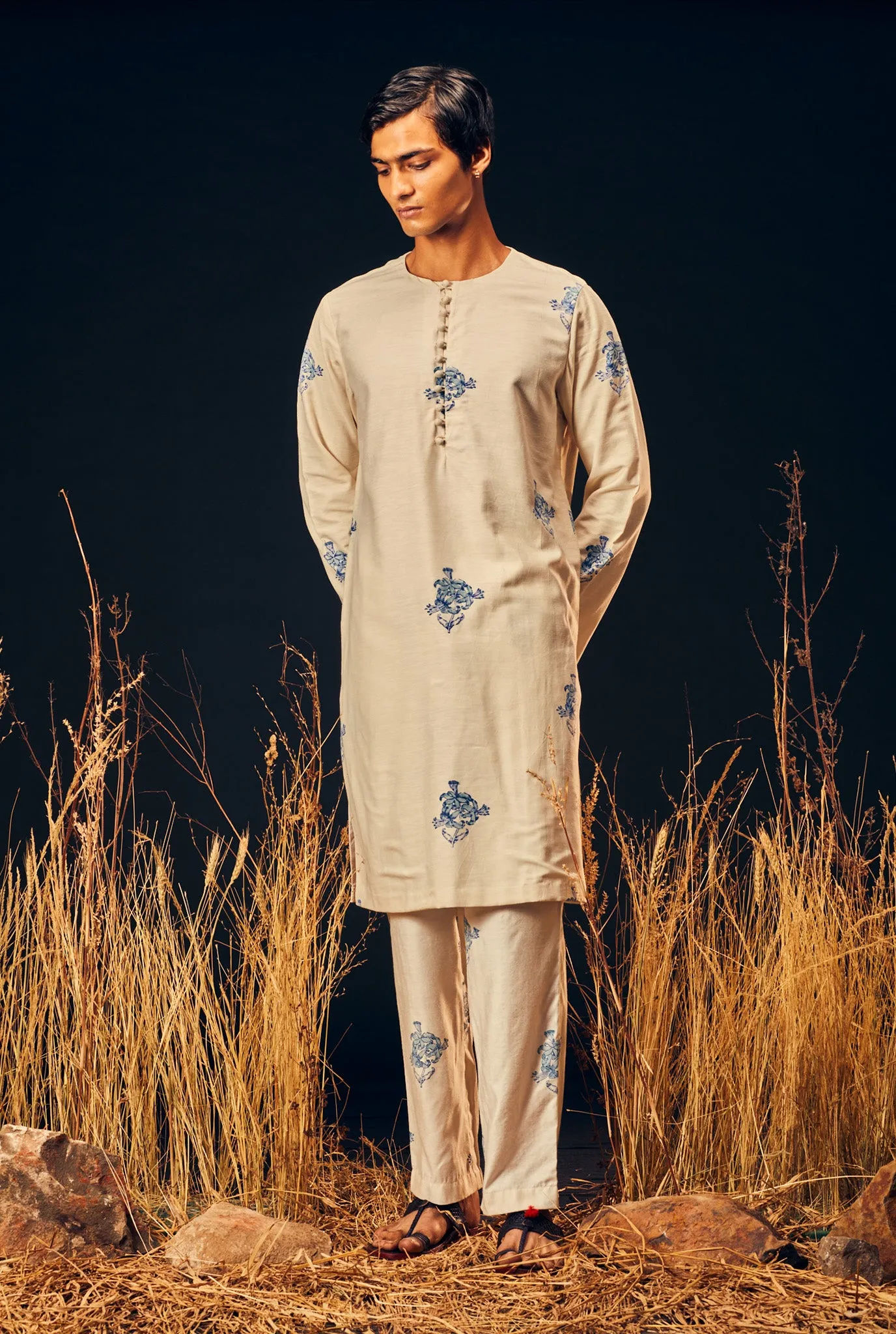 SWARAJ KURTA SET