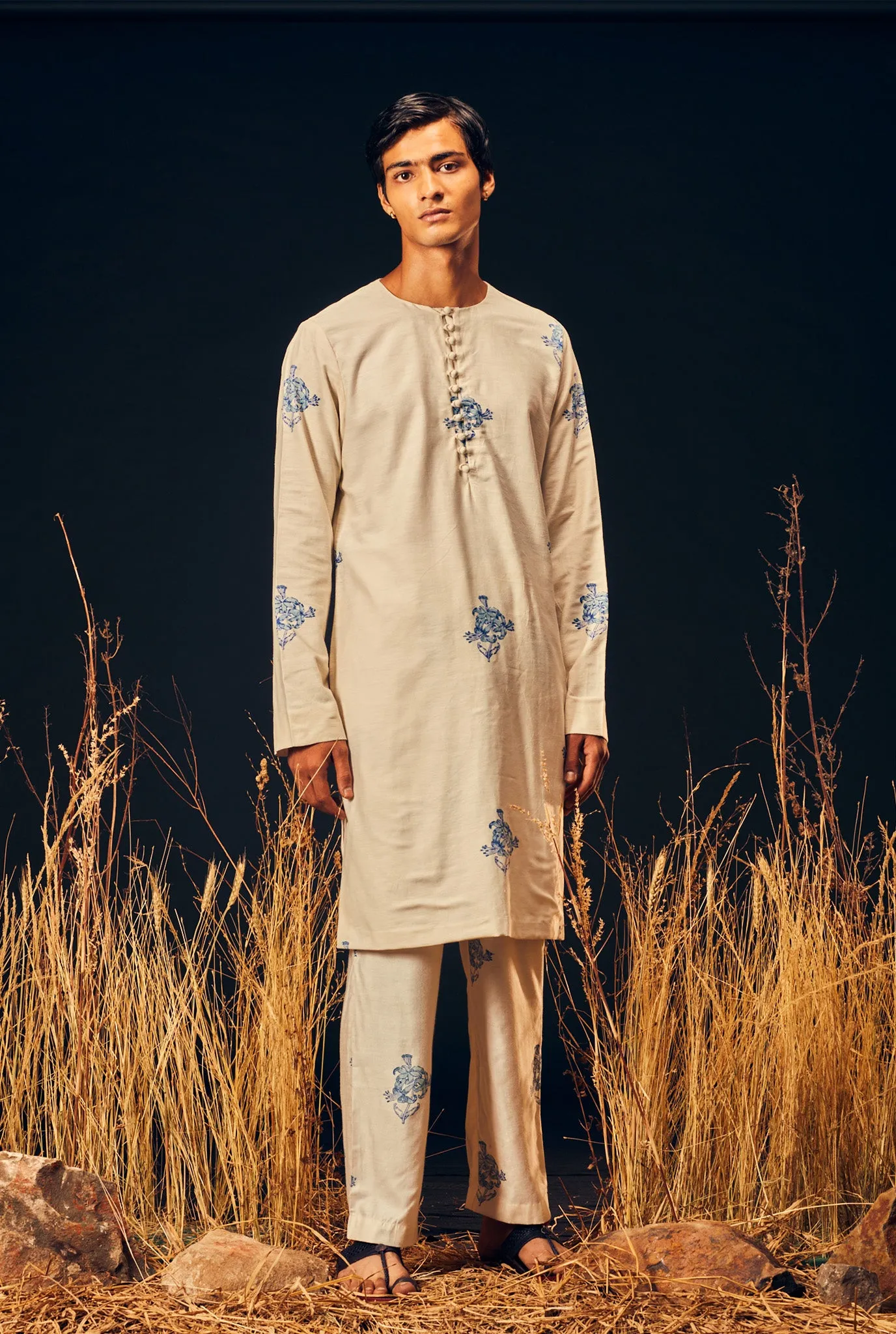 SWARAJ KURTA SET