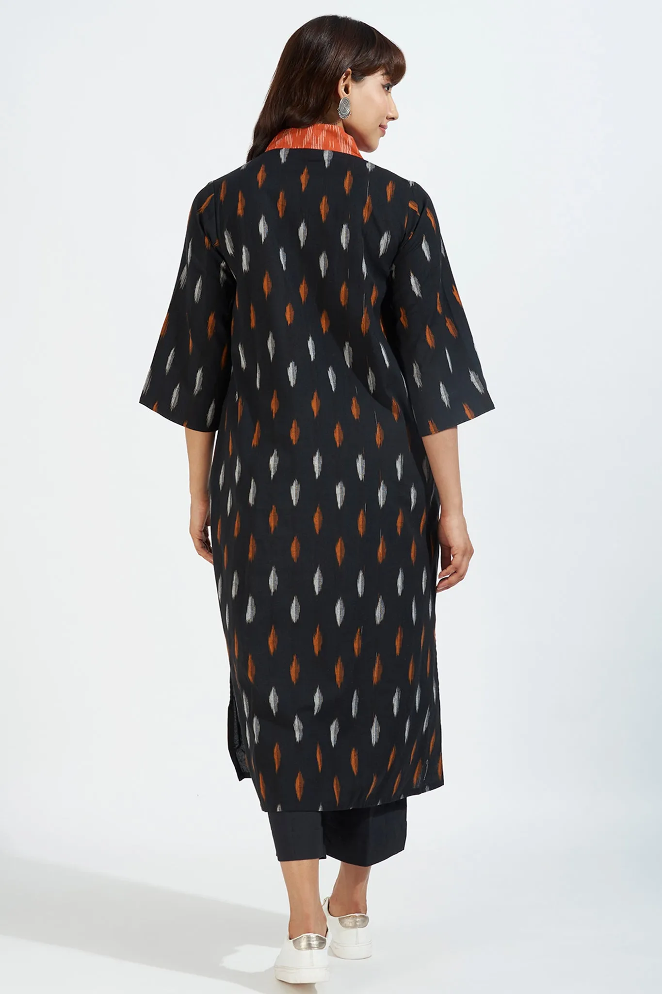 v-neck kurta with side slit - charcoal spice & vibrant zest