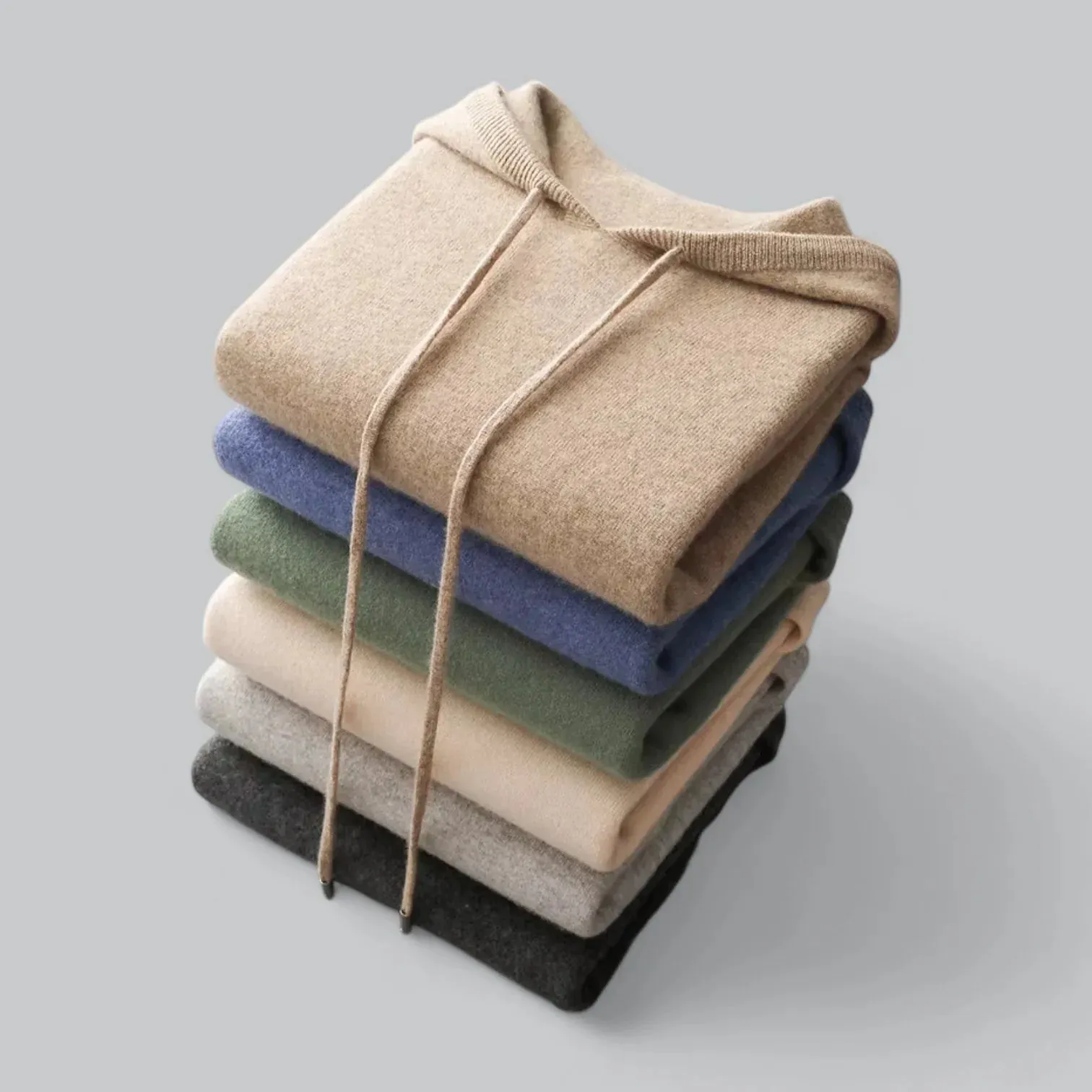 Warm Men's Wool Hoodie with Classic Fit and Clean Design
